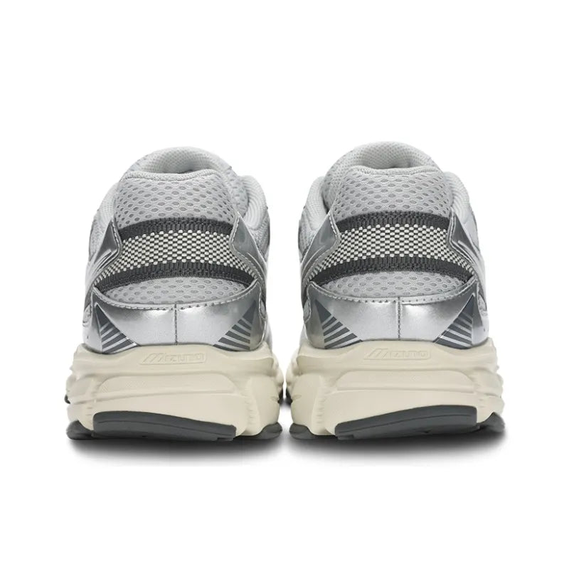 Mizuno Cyclone Speed 2k "Metallic Silver"
