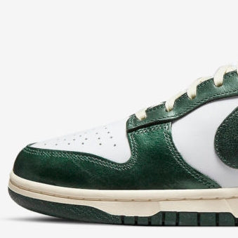 Nike Dunk Low "Vintage Green"
