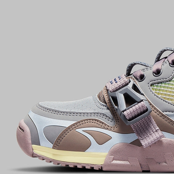 Air Trainer 1 Utility SP Light "Smoke Grey Honeydew"