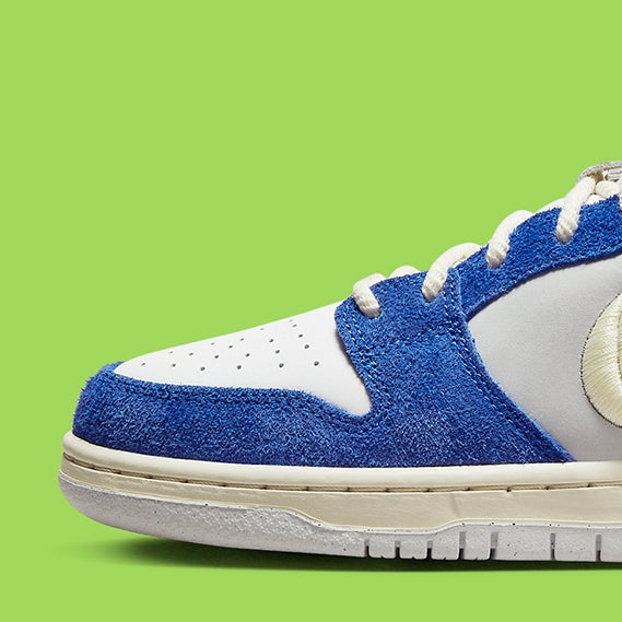 Nike Dunk SB Low "Fly Streetwear Gardenia"