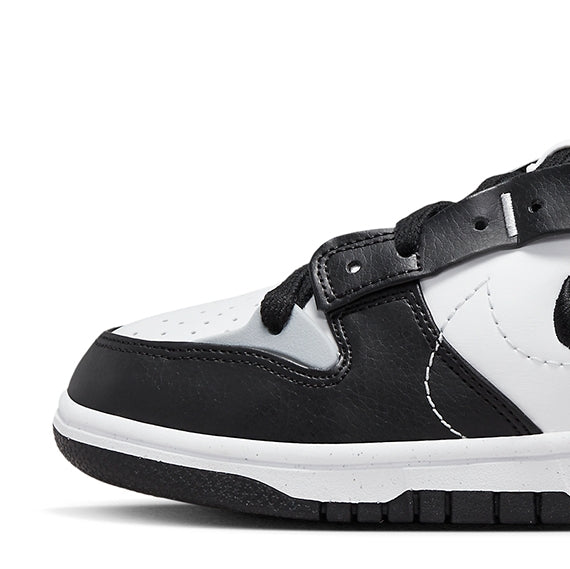 Nike Dunk Low Disrupt 2
"Panda"