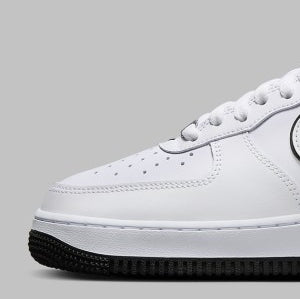 Air Force 1 '07 Low
"White Black Outline Swoosh"