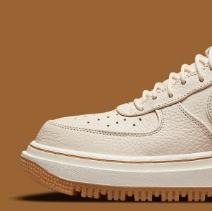 Air Force 1 Low Luxe
"Pearl White"