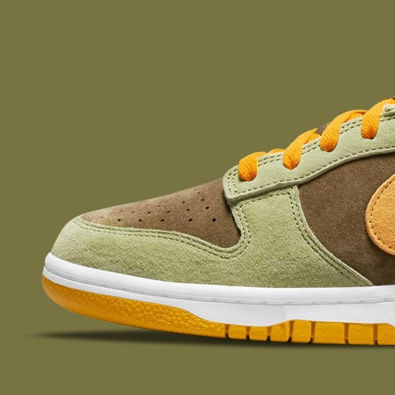 Nike Dunk Low
"Dusty Olive"
