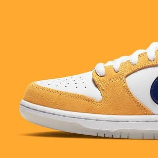 Nike SB Dunk Low
"Laser Orange"