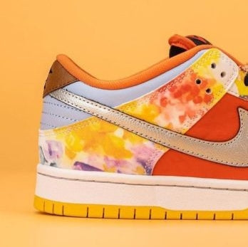 Nike SB Dunk Low
"Street Hawker"