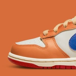 Nike Dunk Low
"Hot Curry Game Royal"