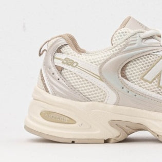 New Balance 530
"Beige Angora"