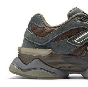 New Balance 9060
"Blacktop Dark Moss"