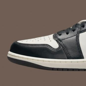 Air Jordan 1 Retro Low OG
"Mocha"