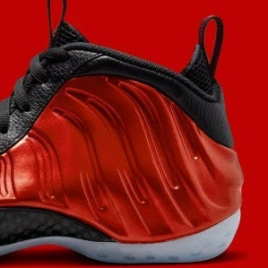 Nike Air Foamposite One
"Metallic Red" (2023)