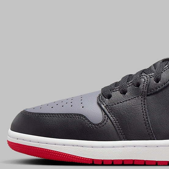 Air Jordan 1 Mid
"Bred Shadow"