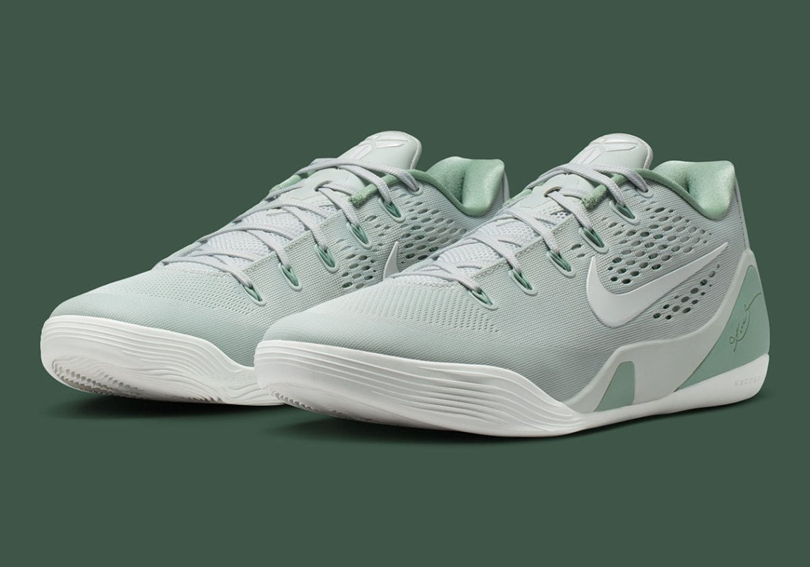 Kobe 9 Elite Low Protro
"Light Silver Steam"
