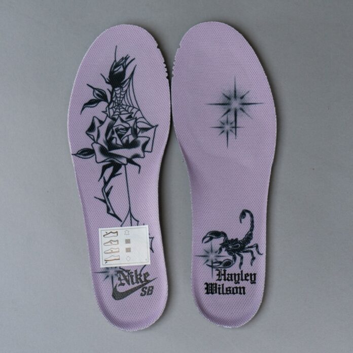 Nike SB Dunk Low Pro x Hayley Wilson
"Black and Court Purple"