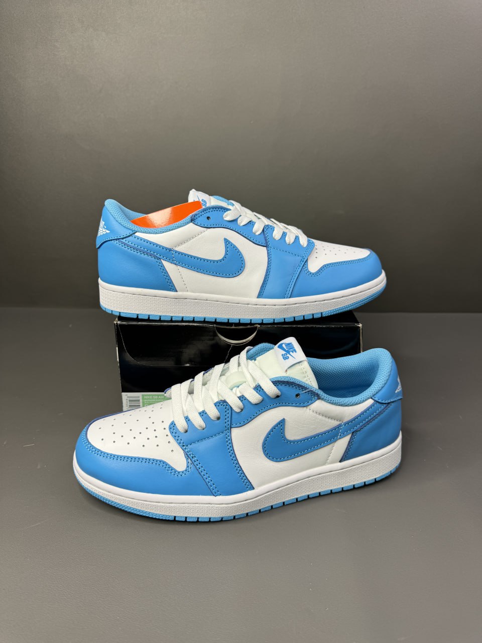 Air Jordan 1 Low SB
"UNC"