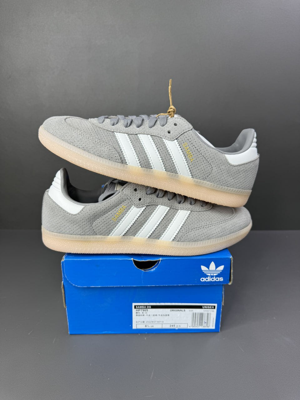 Adidas Samba OG
"Grey Bliss Orange"