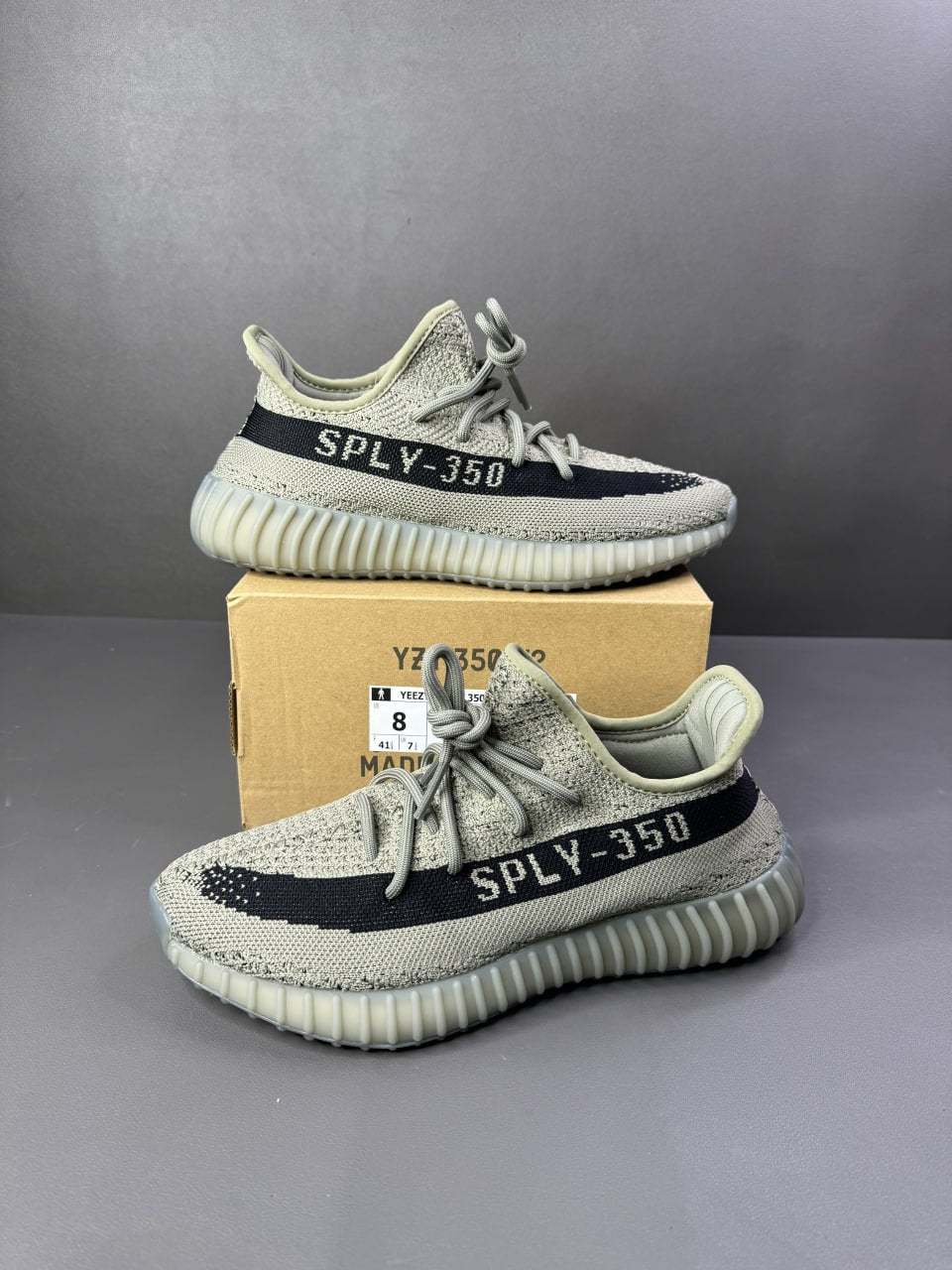 Adidas Yeezy Boost 350 V2
"Granite"