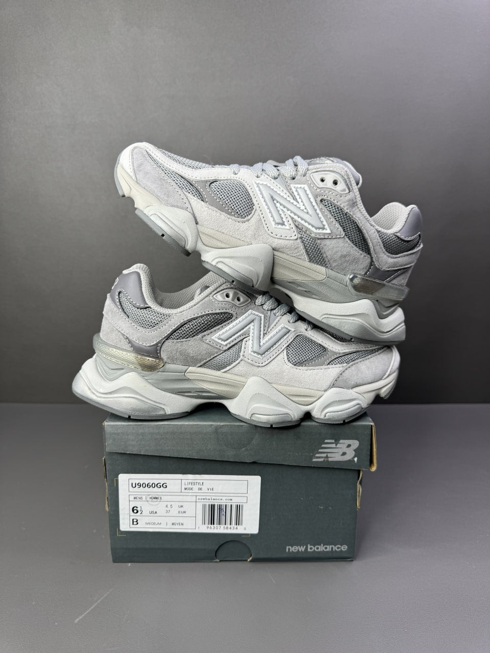 New Balance 9060
"Shadow Grey"