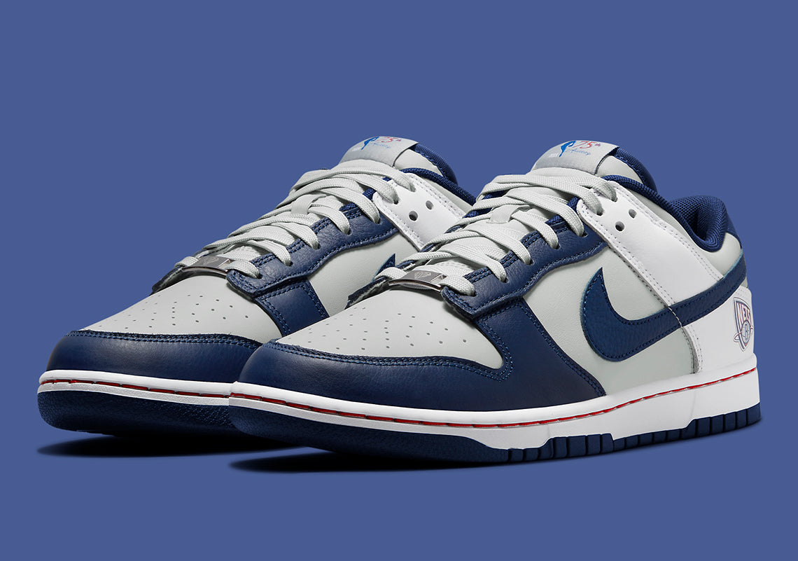 Nike Dunk Low EMB
NBA "75th Anniversary Brooklyn Nets"