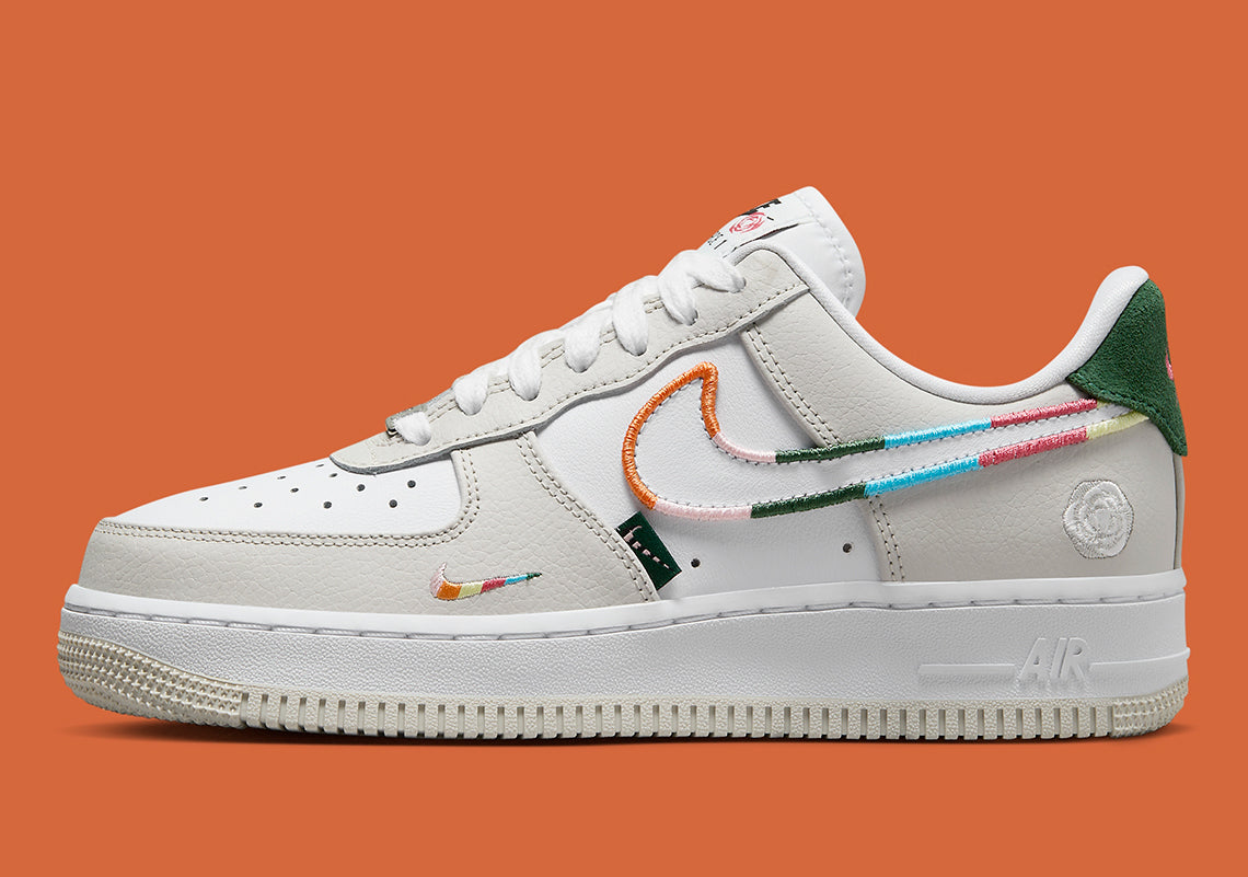 Air Force 1 '07
"All Petals United" (Women's)