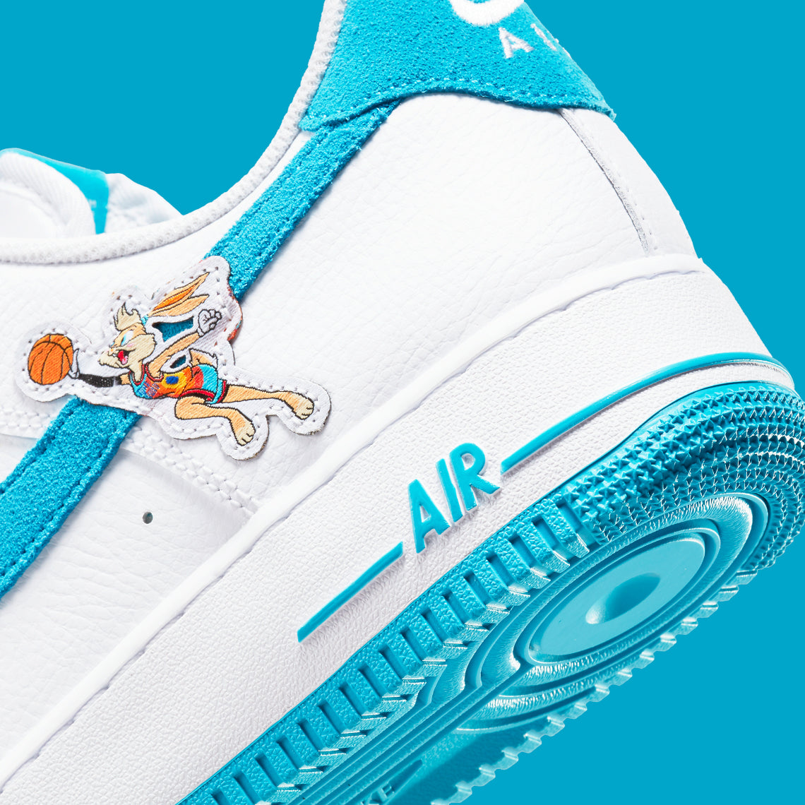 Air Force 1 Low
"Hare Space Jam"