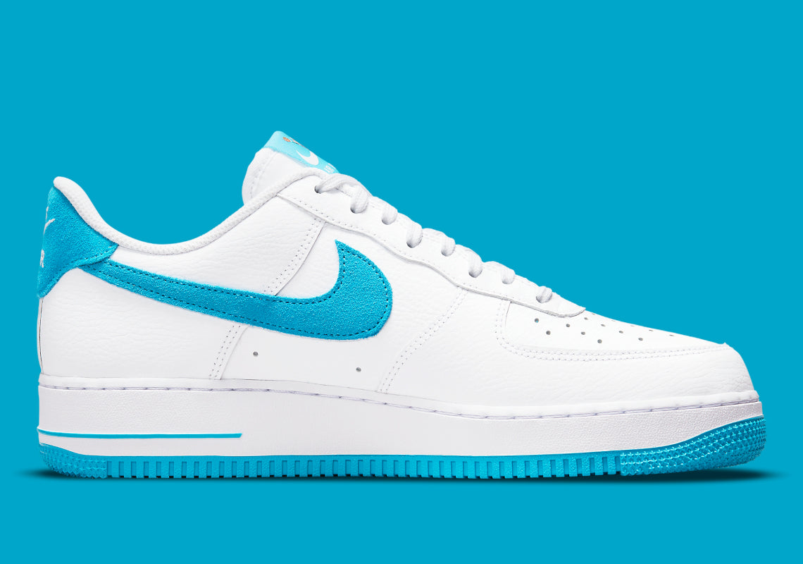 Air Force 1 Low
"Hare Space Jam"