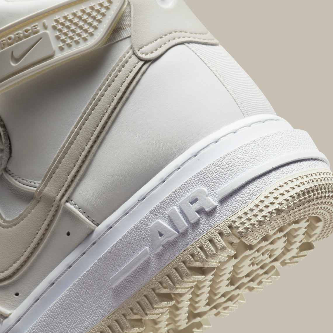 Air Force 1 High Boot
"Summit White"
