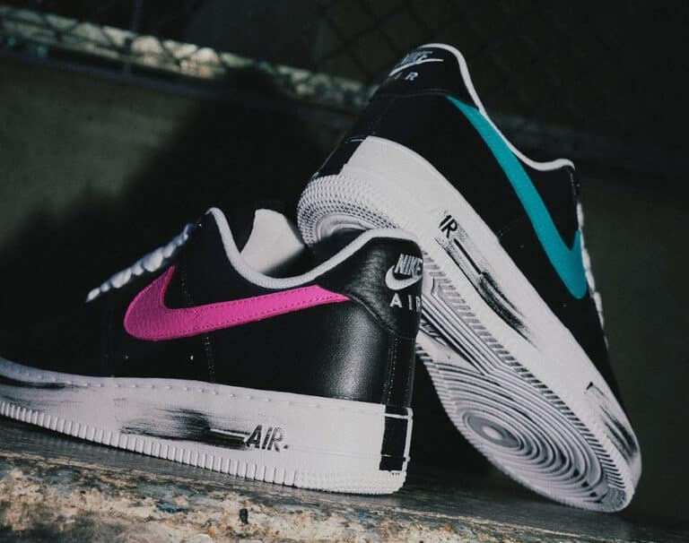 Air Force 1 Low x
G-Dragon Peaceminusone "Para-Noise 3.0"