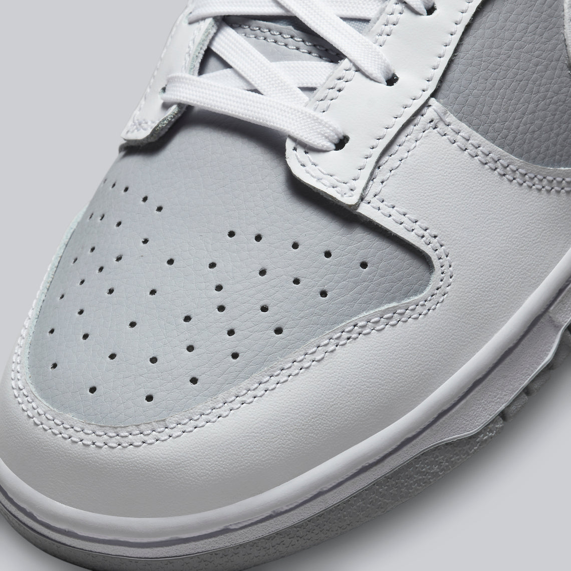 Nike Dunk Low Retro
"White Grey"