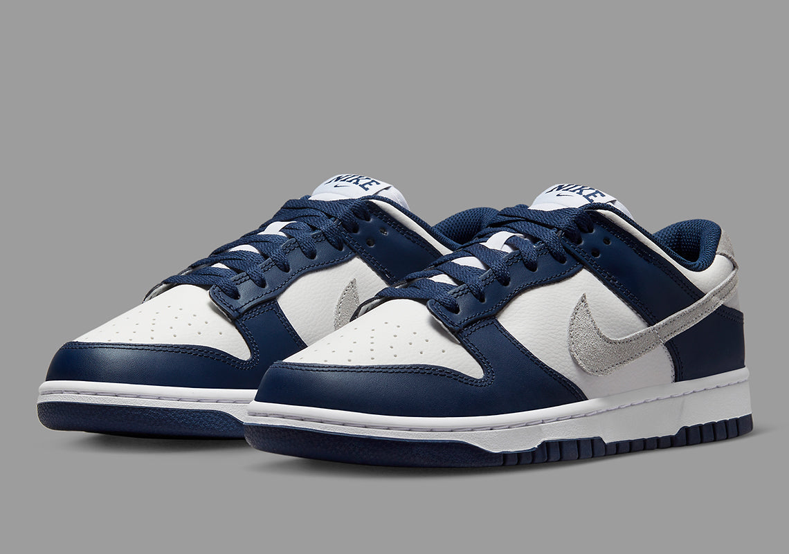 Nike Dunk Low
"Summit White Midnight Navy"