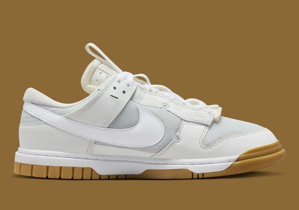 Nike Dunk Jumbo
"Photon Dust Gum Light Brown"