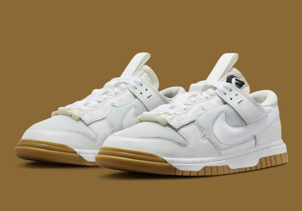 Nike Dunk Jumbo
"Photon Dust Gum Light Brown"