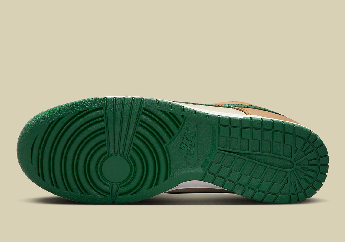 Nike Dunk Low Retro
"Rattan Gorge Green"