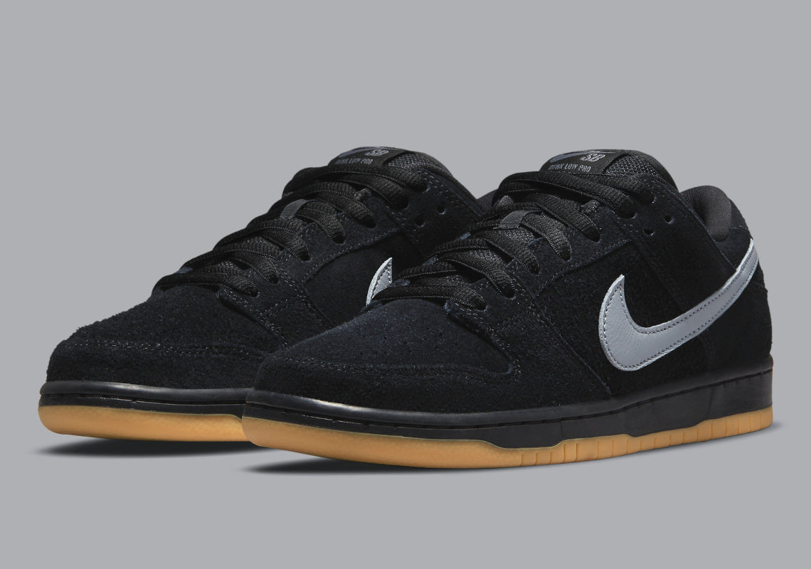Nike SB Dunk Low
"Fog (2021/2023)"
