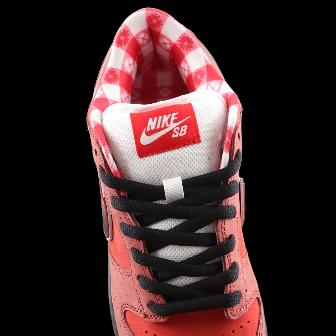 Nike SB Dunk Low
Concepts "Red Lobster"