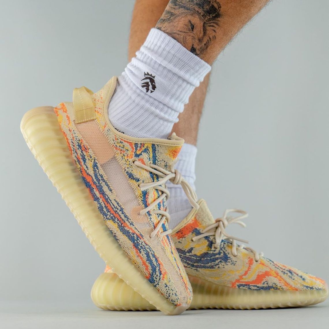 Adidas Yeezy Boost 350 V2
"MX Oat"
