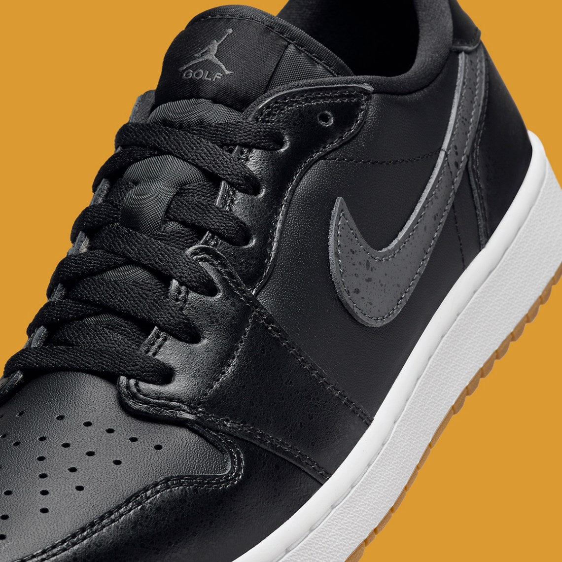 Air Jordan 1 Retro Low Golf
"Black Gum"