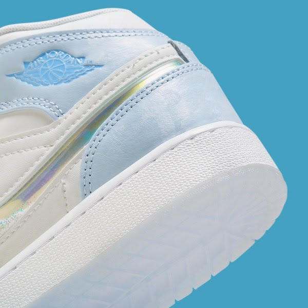 Air Jordan 1 Mid SE
"Glitter Swoosh" (GS)
