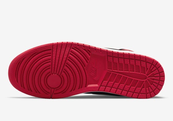 Air Jordan 1 Retro High OG
"Patent Bred"