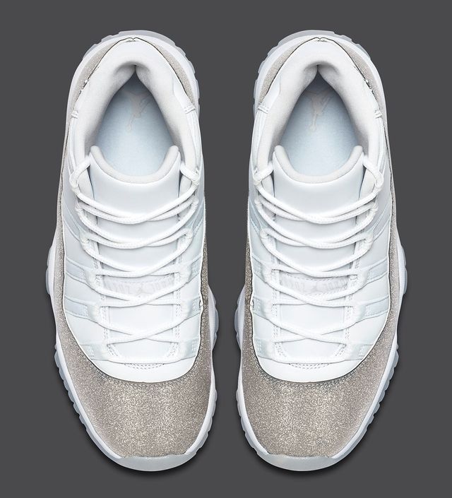 Air Jordan 11 Retro
"White Metallic Silver" (Women's)