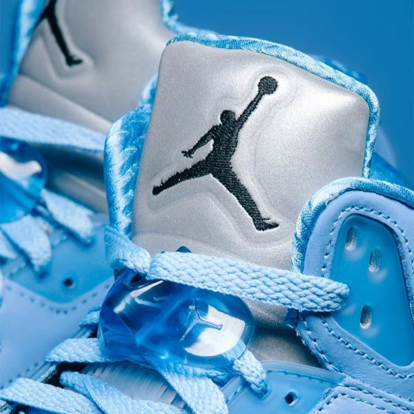 Air Jordan 5 Retro
UNC "University Blue"