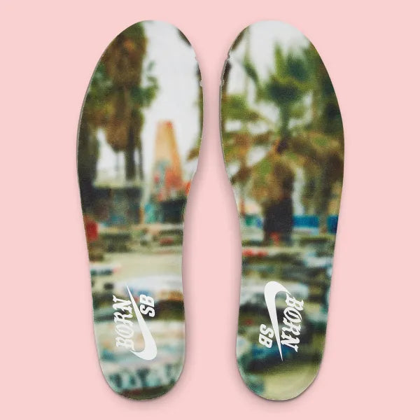 Nike SB Dunk Low
Born x Raised "One Block At A Time"