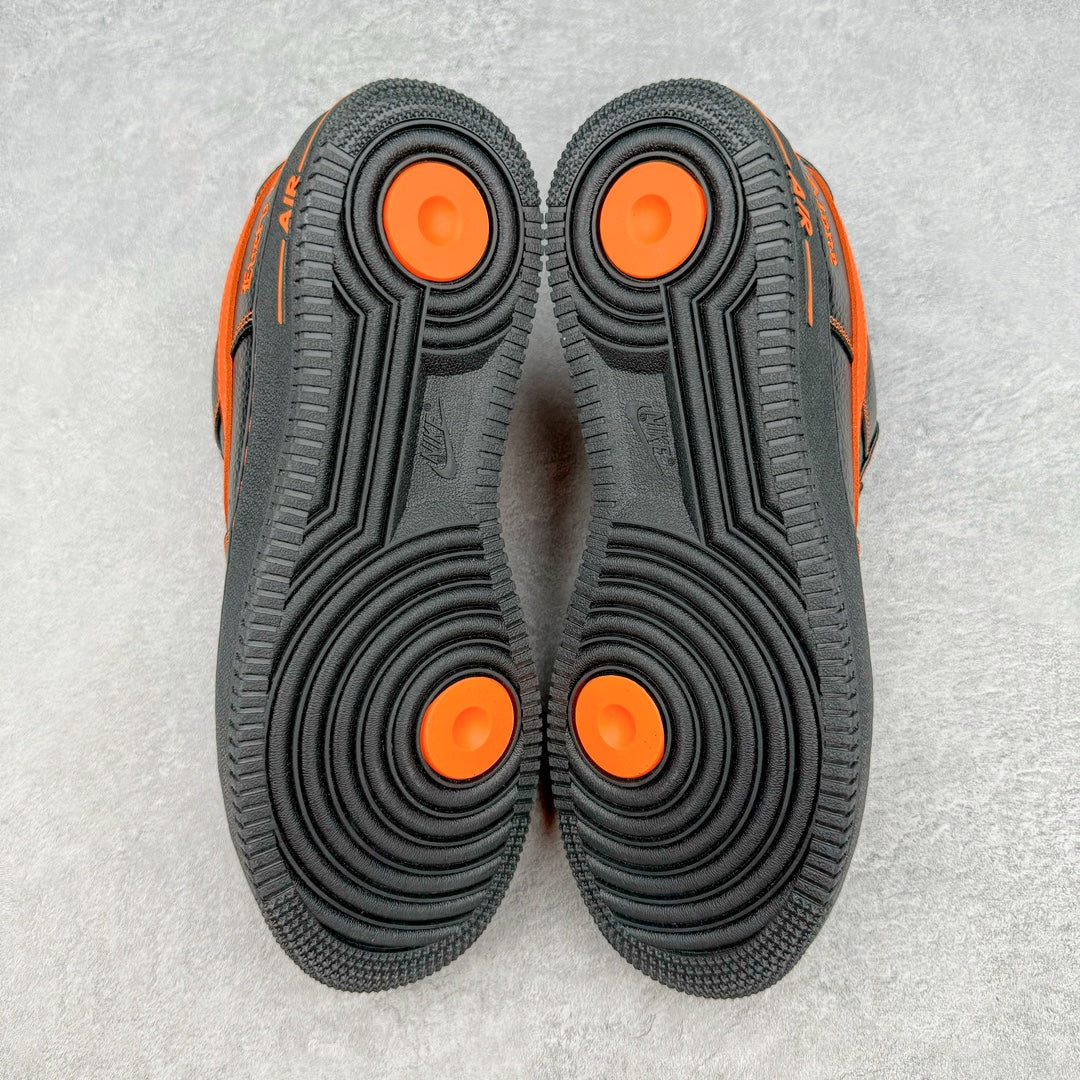 Air Force 1 Low Black
"VLONE"