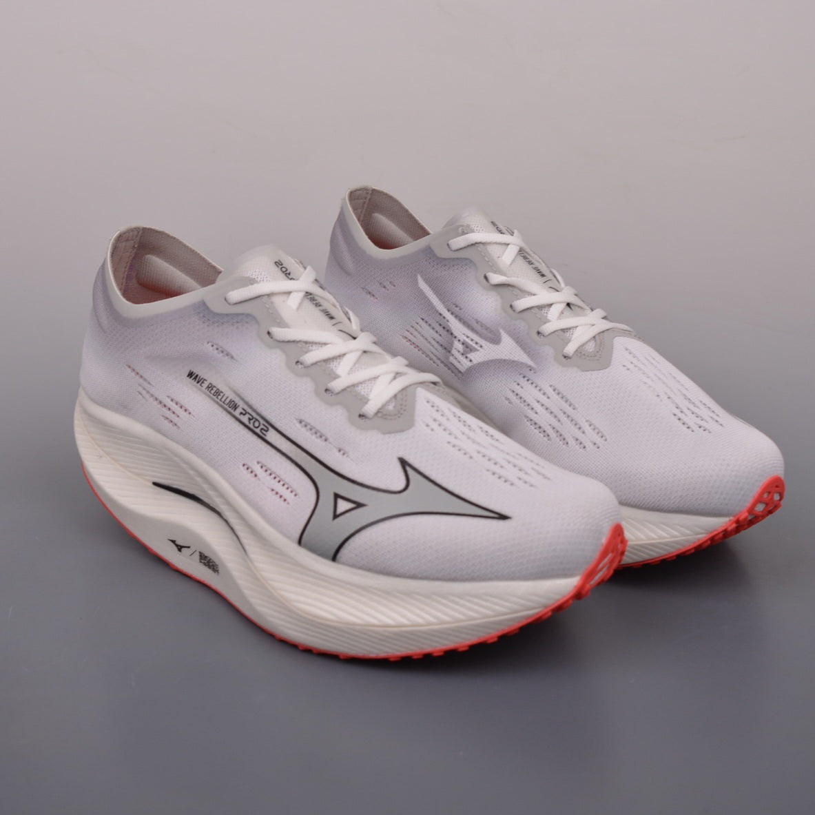 Mizuno Wave Rebellion Pro 2 "White Cayenne"