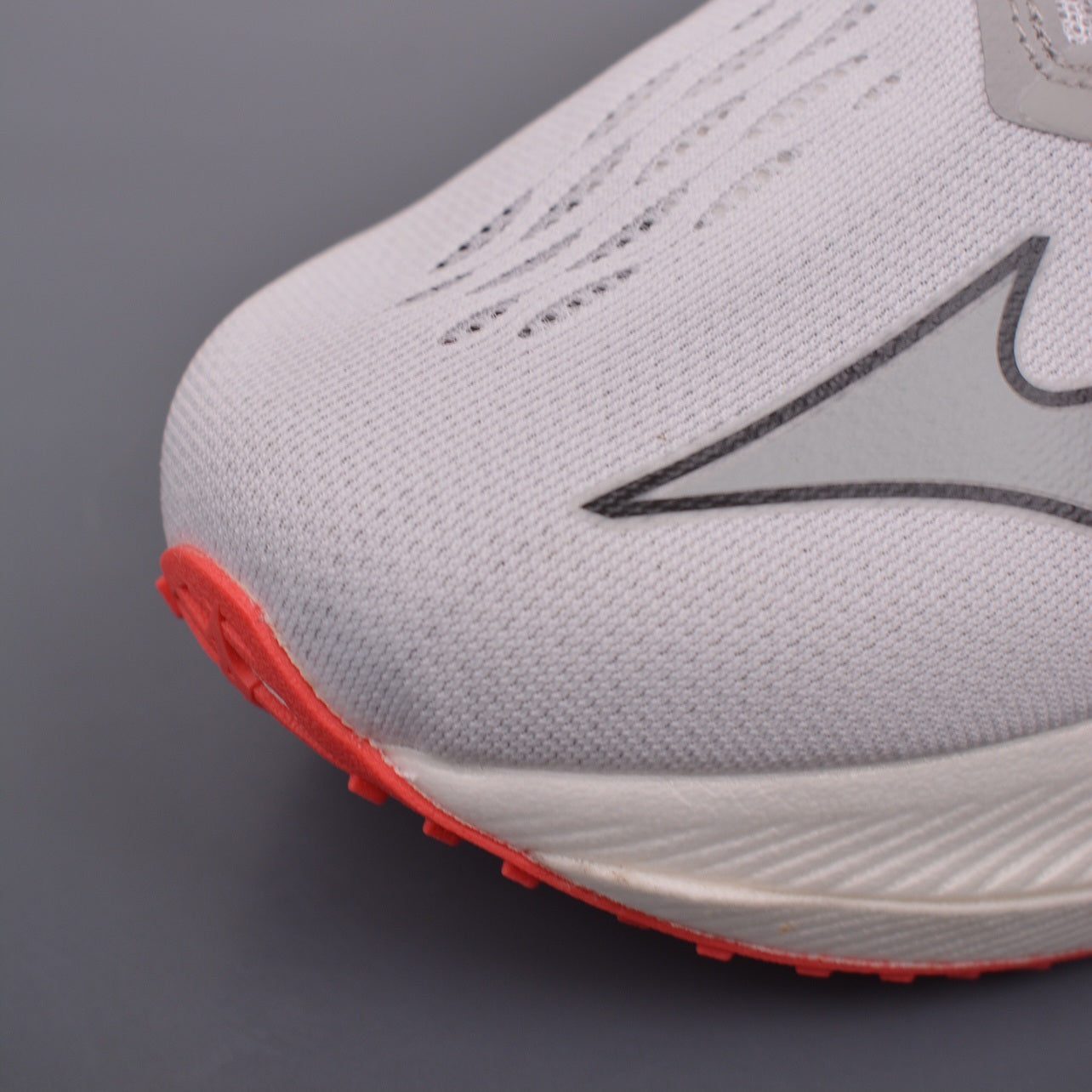 Mizuno Wave Rebellion Pro 2 "White Cayenne"