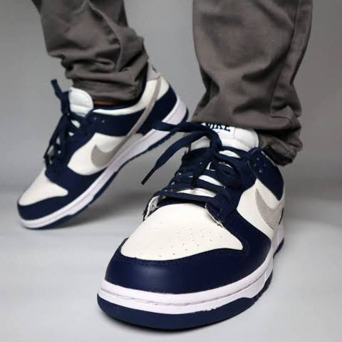 Nike Dunk Low
"Summit White Midnight Navy"