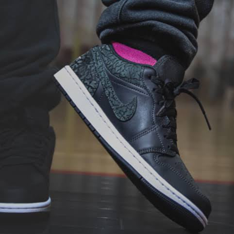 Air Jordan 1 Retro Low Golf
"Black Gum"