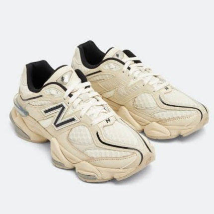 New Balance 9060
"Turtledove Black Silver Metallic"