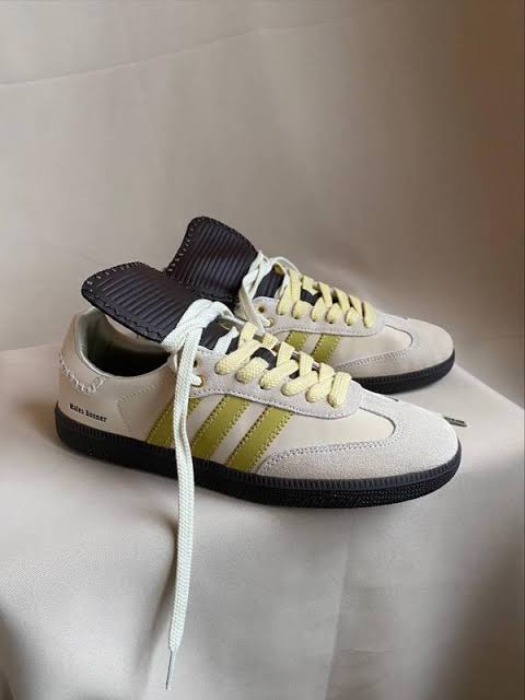 Adidas Samba OG x
Wales Bonner "Ecrtin Brown"