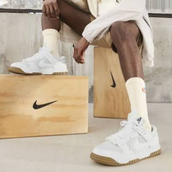 Nike Dunk Jumbo
"Photon Dust Gum Light Brown"